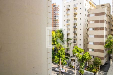Sala, vista  de apartamento à venda com 3 quartos, 99m² em Moema, São Paulo