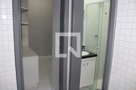 Casa para alugar com 380m², 4 quartos e 5 vagasBanheiro de Serviço