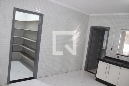 Casa para alugar com 380m², 4 quartos e 5 vagasCozinha