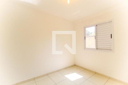 Quarto 1 de apartamento para alugar com 2 quartos, 48m² em Itaquera, São Paulo