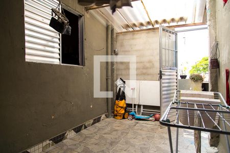 Casa à venda com 89m², 2 quartos e 2 vagas Casa à venda com 89m², 2 quartos e 2 vagasQuintal