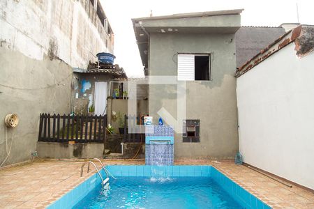 Casa à venda com 89m², 2 quartos e 2 vagas Casa à venda com 89m², 2 quartos e 2 vagasPiscina