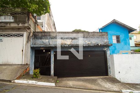 Casa à venda com 89m², 2 quartos e 2 vagas Casa à venda com 89m², 2 quartos e 2 vagasFachada