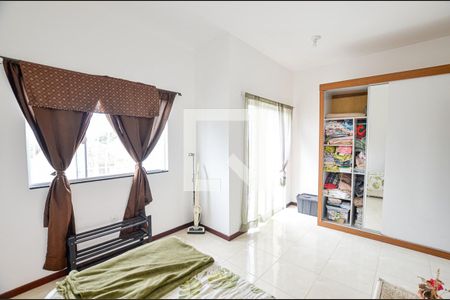 Quarto 1 de casa à venda com 5 quartos, 214m² em Itaipu, Niterói