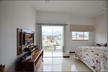 Casa à venda com 214m², 5 quartos e 2 vagas Casa à venda com 214m², 5 quartos e 2 vagasQuarto 2