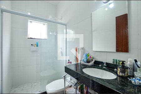 Casa à venda com 214m², 5 quartos e 2 vagas Casa à venda com 214m², 5 quartos e 2 vagasQuarto 3