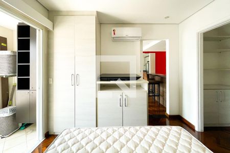 Quarto de apartamento para alugar com 1 quarto, 55m² em Pinheiros, São Paulo