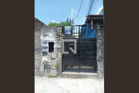 Casa para alugar com 54m², 2 quartos e sem vagaFachada