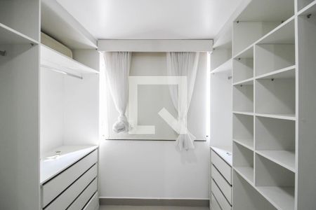 Casa para alugar com 90m², 2 quartos e 1 vaga Casa para alugar com 90m², 2 quartos e 1 vagaCloset