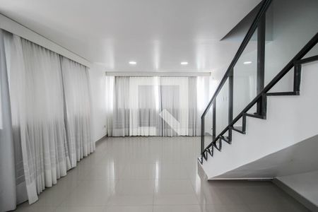 Sala de casa para alugar com 2 quartos, 90m² em Jardim Alvorada, Nova Iguaçu