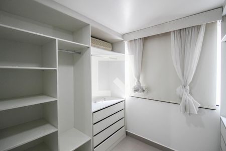 Casa para alugar com 90m², 2 quartos e 1 vaga Casa para alugar com 90m², 2 quartos e 1 vagaCloset