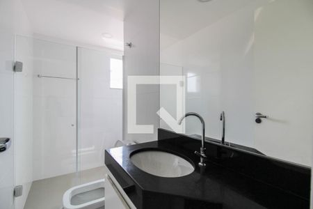 Casa para alugar com 90m², 2 quartos e 1 vaga Casa para alugar com 90m², 2 quartos e 1 vagaBanheiro da Suíte