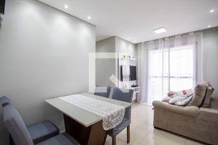 Sala de apartamento à venda com 2 quartos, 50m² em Vila Yolanda, Osasco