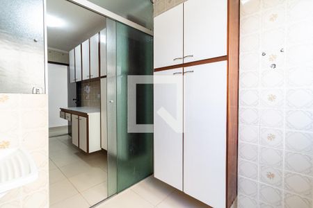 Apartamento para alugar com 70m², 3 quartos e 1 vaga Apartamento para alugar com 70m², 3 quartos e 1 vagaÁrea de Serviço