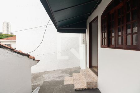 Casa à venda com 200m², 2 quartos e 2 vagasQuintal - Casa 01