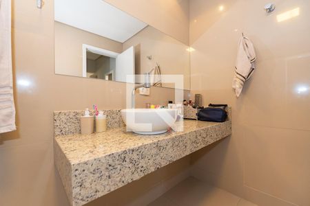 Casa de condomínio para alugar com 160m², 4 quartos e 2 vagas Casa de condomínio para alugar com 160m², 4 quartos e 2 vagasBanheiro do Quarto 3