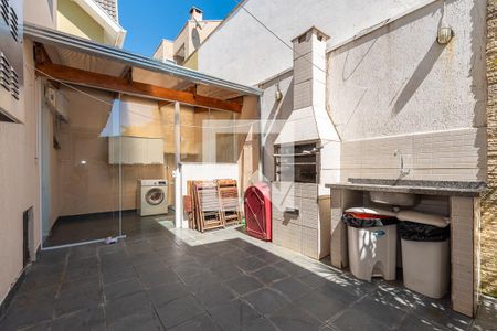 Casa de condomínio para alugar com 160m², 4 quartos e 2 vagas Casa de condomínio para alugar com 160m², 4 quartos e 2 vagasÁrea Externa