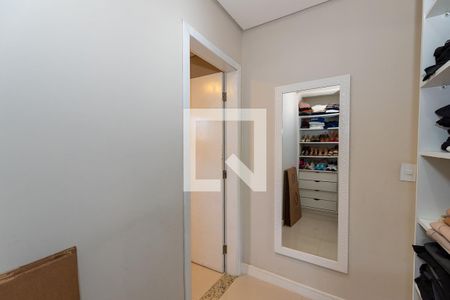 Casa de condomínio para alugar com 160m², 4 quartos e 2 vagas Casa de condomínio para alugar com 160m², 4 quartos e 2 vagasCloset do Quarto 3