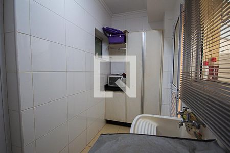 Casa para alugar com 350m², 4 quartos e 4 vagasÁrea de Serviço