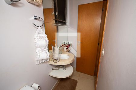 Casa para alugar com 350m², 4 quartos e 4 vagasLavabo