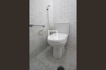 Apartamento à venda com 60m², 2 quartos e 2 vagas Apartamento à venda com 60m², 2 quartos e 2 vagasBanheiro