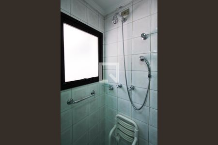 Apartamento à venda com 60m², 2 quartos e 2 vagas Apartamento à venda com 60m², 2 quartos e 2 vagasBanheiro