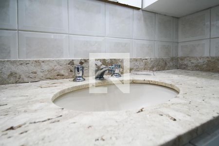 Apartamento à venda com 60m², 2 quartos e 2 vagas Apartamento à venda com 60m², 2 quartos e 2 vagasBanheiro