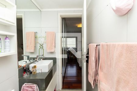 Apartamento à venda com 107m², 3 quartos e 2 vagasBanheiro  2