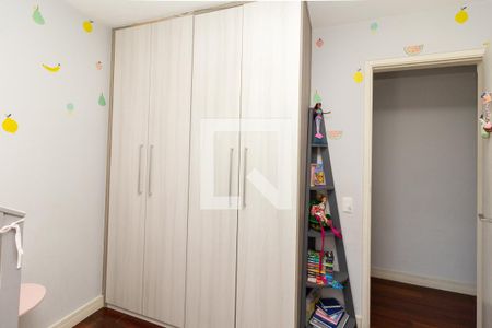 Apartamento à venda com 107m², 3 quartos e 2 vagasQuarto 2