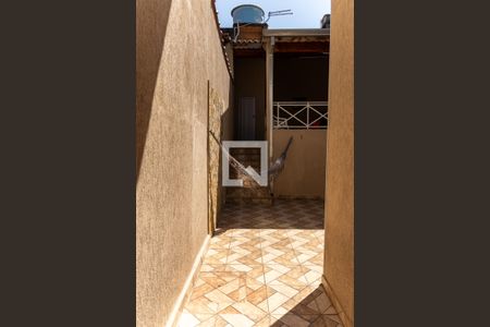 Casa à venda com 143m², 2 quartos e 2 vagasCorredor