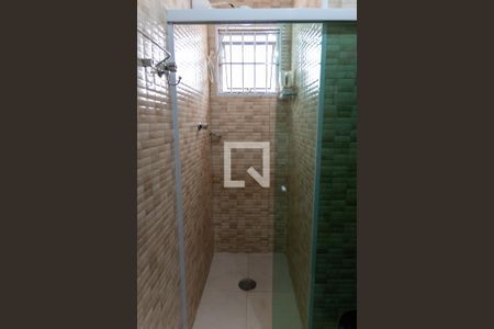 Casa à venda com 143m², 2 quartos e 2 vagasBanheiro