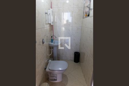 Casa à venda com 143m², 2 quartos e 2 vagasLavabo