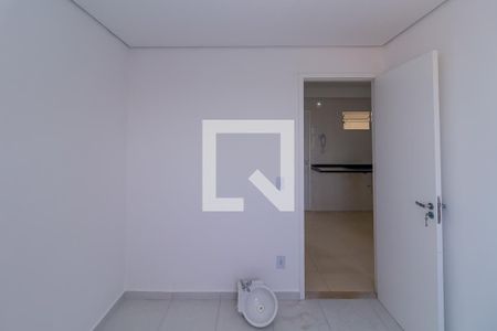 Quarto 2 de apartamento para alugar com 2 quartos, 36m² em Vila Bela, São Paulo