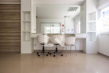 Apartamento para alugar com 72m², 3 quartos e 1 vagaÁrea comum - Salão de festas