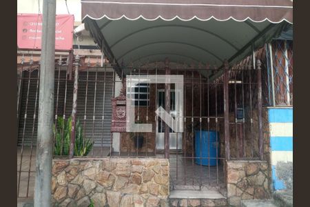 Apartamento para alugar com 78m², 2 quartos e sem vagaFachada