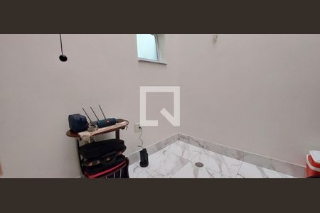 Casa à venda com 153m², 3 quartos e 2 vagas Casa à venda com 153m², 3 quartos e 2 vagasJardim de inverno