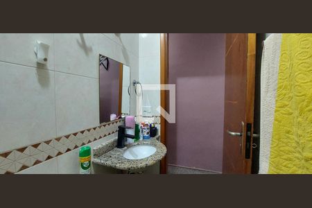 Casa à venda com 153m², 3 quartos e 2 vagas Casa à venda com 153m², 3 quartos e 2 vagasBanheiro 2
