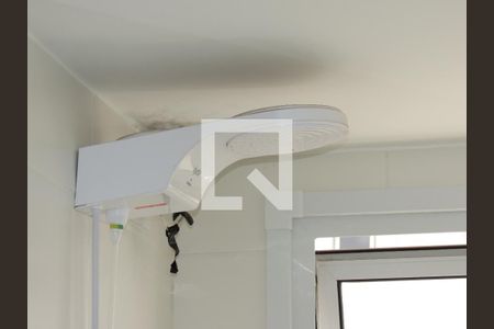Apartamento para alugar com 41m², 2 quartos e sem vagaBanheiro - Chuveira