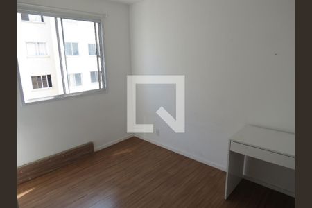 Quarto 1 de apartamento para alugar com 2 quartos, 41m² em Vila Zat, São Paulo