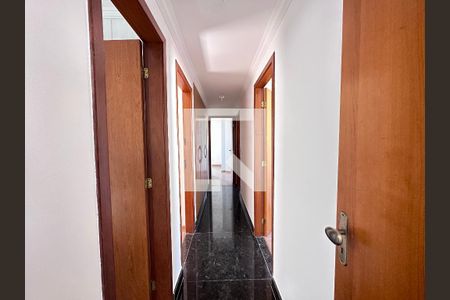 Corredor de apartamento à venda com 4 quartos, 280m² em Cidade Nova, Belo Horizonte