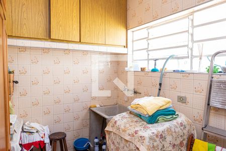 Casa à venda com 222m², 3 quartos e 1 vagaÁrea de Serviço