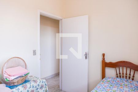 Quarto 2 de casa à venda com 3 quartos, 222m² em Vila Uniao (zona Leste), São Paulo