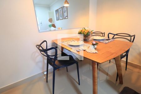 Apartamento para alugar com 64m², 2 quartos e 2 vagasSala de Jantar