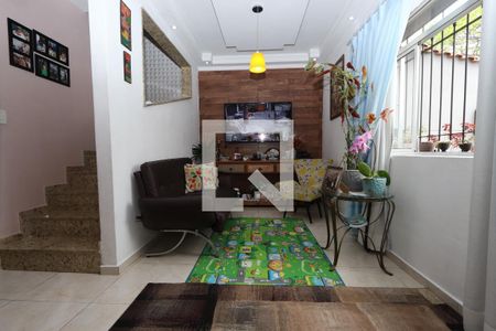 Sala de casa à venda com 4 quartos, 164m² em Vila Cleonice, São Paulo