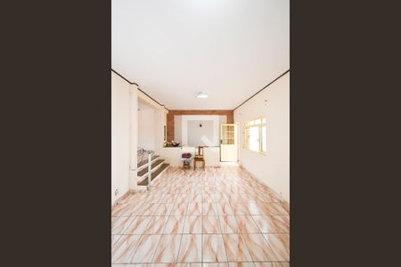 Sala 1 de casa à venda com 2 quartos, 248m² em Jardim Neila, São Paulo