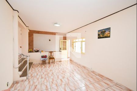 Sala 1 de casa à venda com 2 quartos, 248m² em Jardim Neila, São Paulo