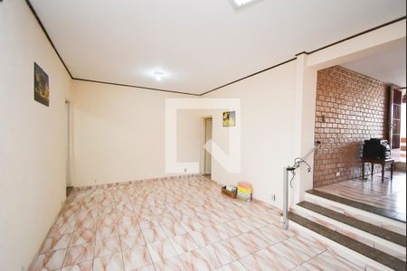 Sala 1 de casa à venda com 2 quartos, 248m² em Jardim Neila, São Paulo