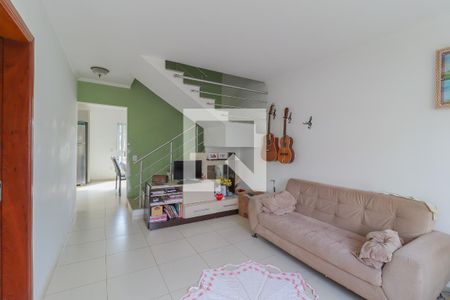 Sala de casa de condomínio à venda com 3 quartos, 160m² em Medeiros, Jundiaí