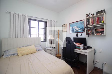 Casa à venda com 189m², 3 quartos e 2 vagasQuarto 2