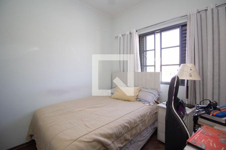 Casa à venda com 189m², 3 quartos e 2 vagasQuarto 2